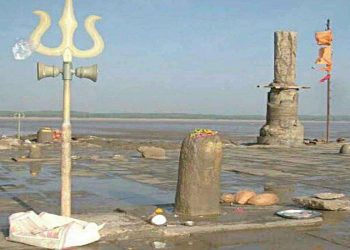 ભાવનગરના દરિયામાં આવેલું નિષ્કલંક મહાદેવ