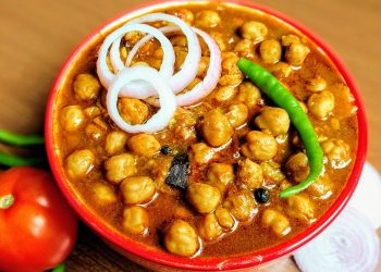 આ રીતથી ઘરે બનાવો ટેસ્ટી-ટેસ્ટી ‘અમૃતસરી છોલે’, ઘરના લોકો ખાતા રહી જશે