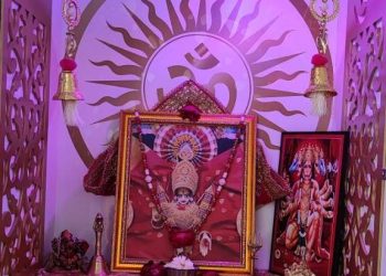 નવરાત્રિ પહેલા ઘરના મંદિરને આ રીતે કરો સાફ