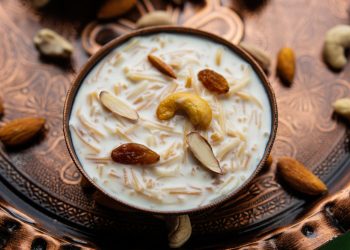 શ્રાદ્ધમાં પિતૃઓ માટે બને છે ખીરનો પ્રસાદ, નોંધી લો બનાવવાની સાચી રીત